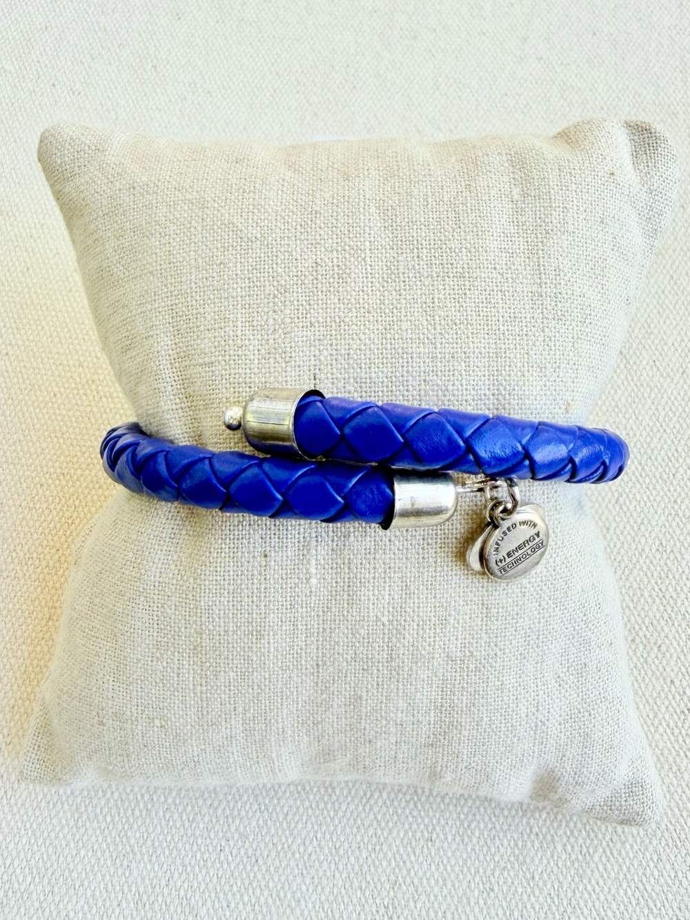 *Vintage Sixty Six Bracelet* ALEX & ANI Retired Leather Wrap~Blue Good Condition